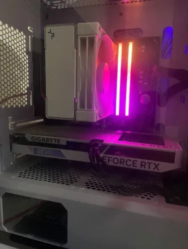Vendo PC Gamer em estado impecável, uso leve
