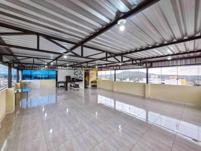 Casa à venda, 4 quartos, 1 suíte, 6 vagas, Nações - Divinópolis/MG