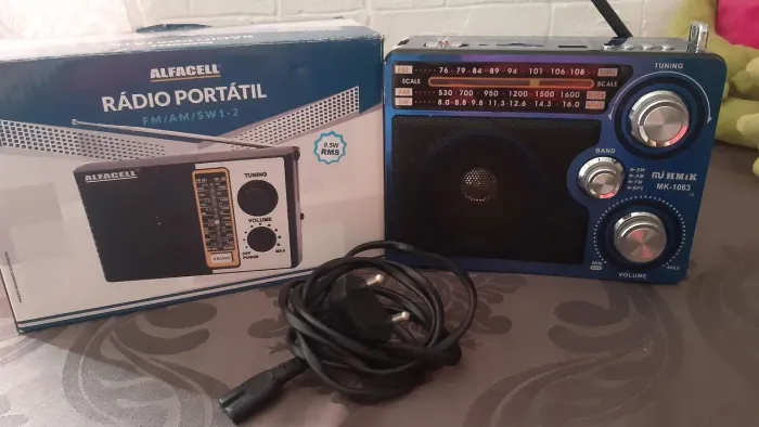 Rádio Portátil FM/AM/SW1-2 - AlfaCell