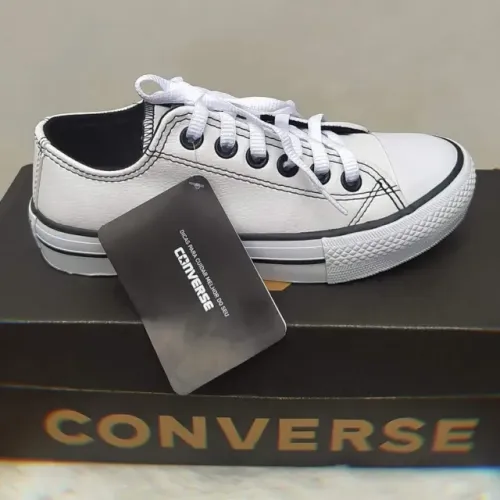 Tênis casual feminino branco baixo
