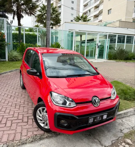 UP  TSI 2016- C/APENAS 94 MIL KM RODADOS- AROS 15 - 4 PNEUS NOVOS- FULL EM ACESSÓRIOS