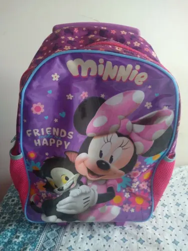 Mochila infantil da Minnie com rodinhas em bom estado - favor ler anúncio 