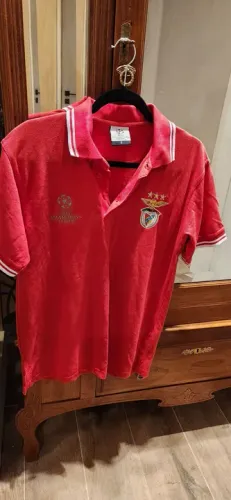 Clube Português: Camisa de Time SL Benfica, Lisboa - Portugal