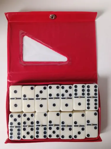 Jogo de Dominó - Novo e Completo (frete grátis)