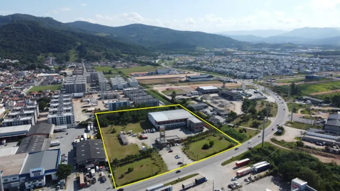 Oportunidade Imperdível: Terreno com Galpão Próximo ao Bairro Planejado Deltaville em Bigu