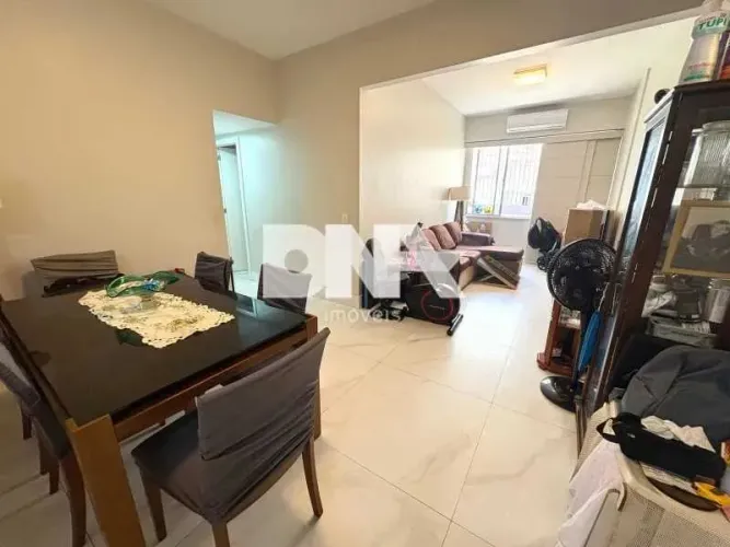 Apartamento : / Residencial / Copacabana