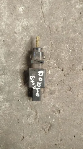 Sensor pedal embreagem Doblo 