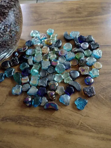 Gemas de vidro - pedras decorativas sortidas 