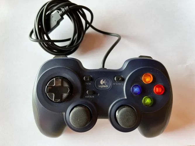 Joystick Logitech F310 para PC e TV 