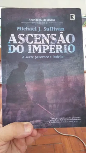 Ascensão do Império - Revelações de Riyria, Vol. 2