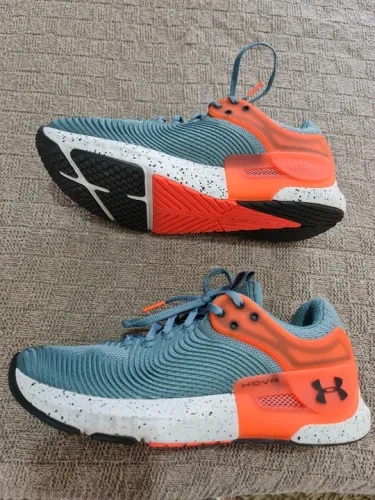 Tênis Under Armour HOVR Apex 2 Verde