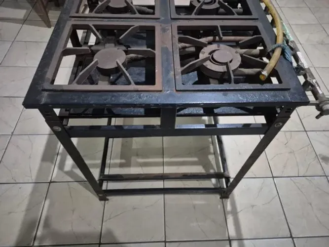 Fogão Industrial 04 Bocas