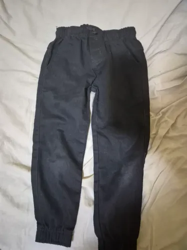 Calça brim preta