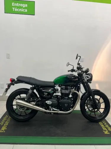 TRIUMPH SPEED TWIN 900 STEALTH EDITION