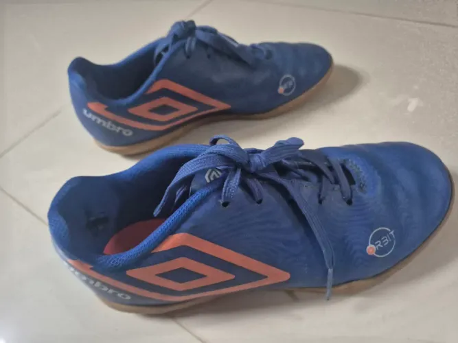 Chuteira Umbro Infantil Salão 33