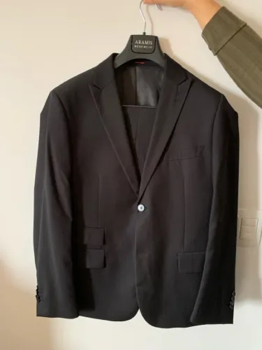 Terno Aramis Preto