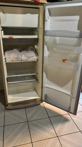 Geladeira Consul