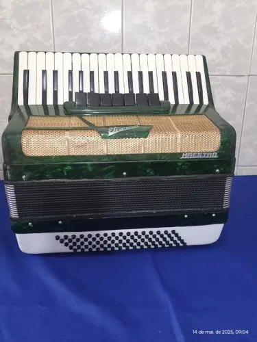 Sanfona 80 Baixos 