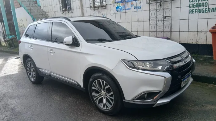 Outlander 2016 82.000