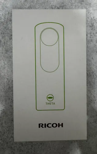 Câmera Ricoh Theta 360°