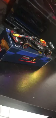 Miniatura Redbull F1 McDonald's