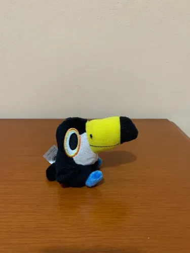 Pelúcia tucano kinder ovo máxi 