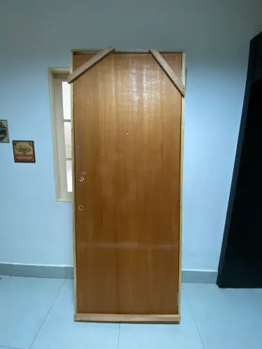 Porta 2,10 x 0,80 Tauari um mês de uso com alisares não entrego?