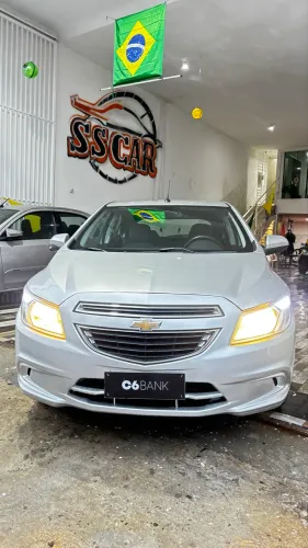 Chevrolet Onix Hatch LT 1.0 8V Flex Power Mec. 4P 2016