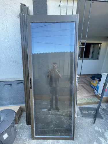 3 portas de vidro de correr 