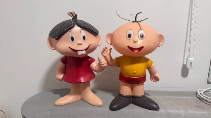 Bonecos de coleção Mônica e Cebolinha