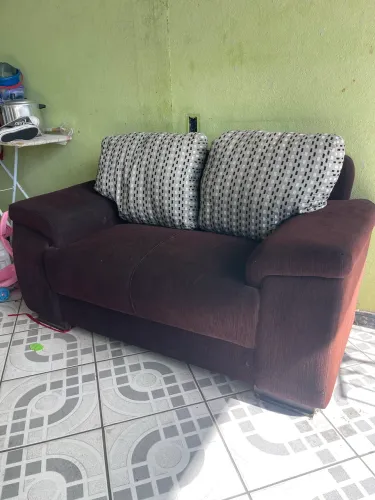 Vendo Sofá de 2 lugares usado