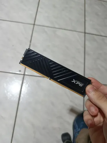Memória RAM DDR4 8GB 3200MHz XPG Gammix D35 - Perfeito Estado