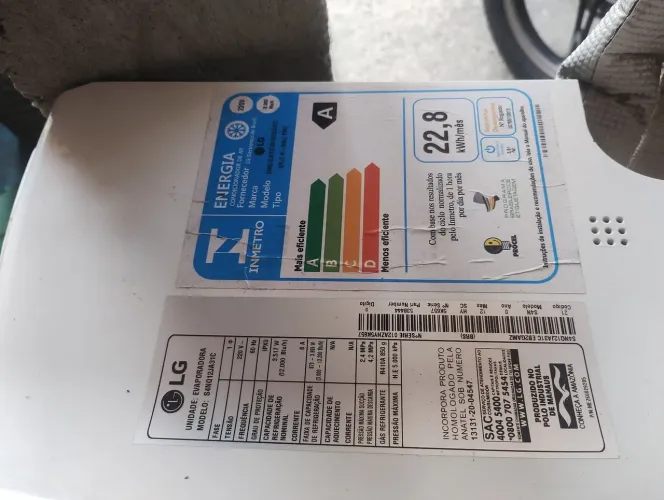 Evaporadora Dual Inverter 12000 BTUs Frio 220V
