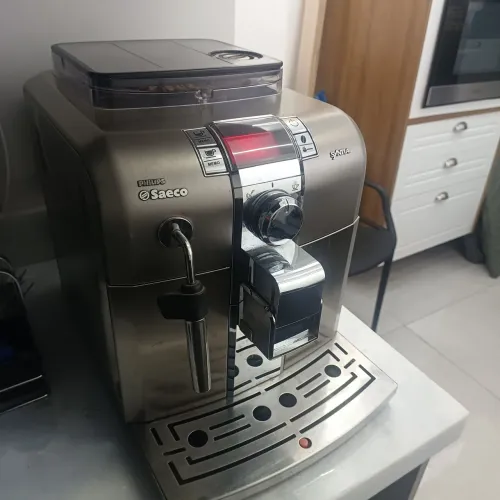 cafeteira eletrica synta Saeco