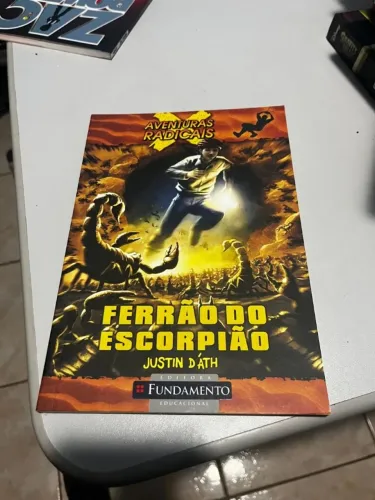 Livro Ferrão do Escorpião
