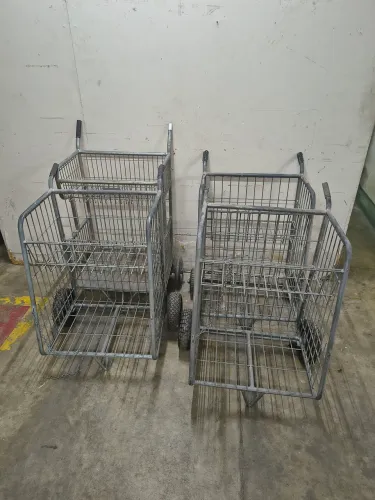 Carro De Estacionamento