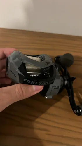 Carretilha saint pro tamba