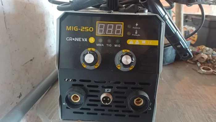 Maquina Solda Inversora Mig 250a Sem Gás 3 Em 1 Tig 220v