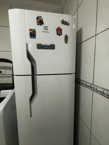 Geladeira Electrolux Frost Free 371L Branca