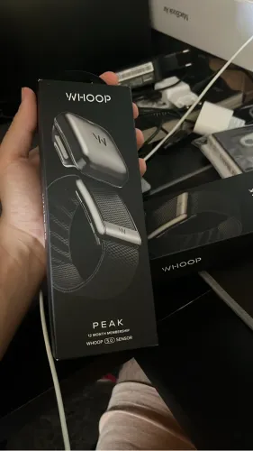 Whoop 5.0 Peak Lacrada 1 ano assinatura incluso