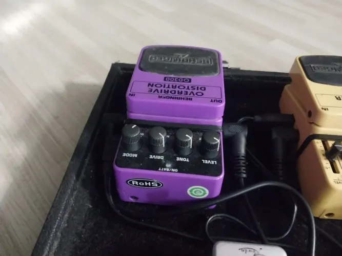 Pedal Overdrive Behringer (Aceito trocas ou ofertas)