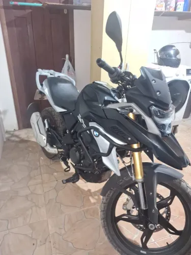 Moto único dono pouquíssimo usada BMW g310s