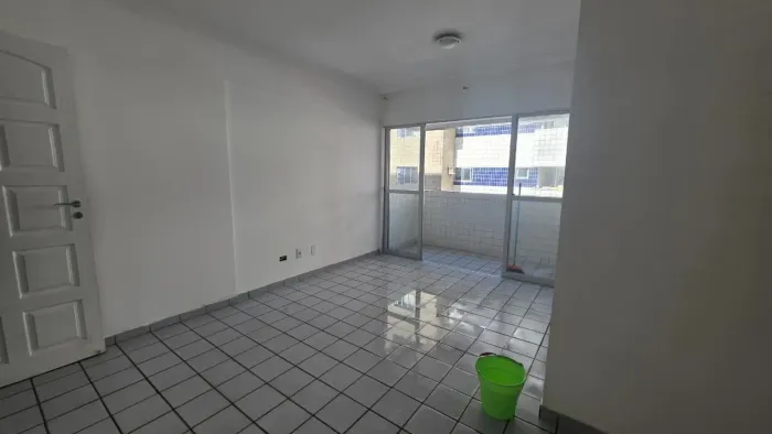 Apartamento para Locação em Jaboatão dos Guararapes, Candeias, 2 dormitórios, 1 banheiro, 