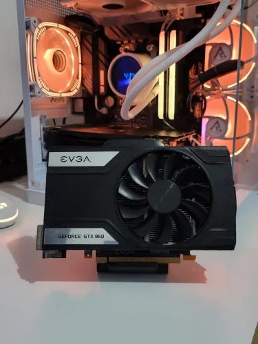 GTX 960 2GB - Ligando com defeito