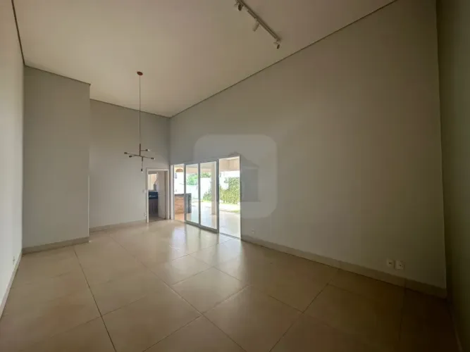 Casa em condomínio para locação no bairro Jardim Barcelona