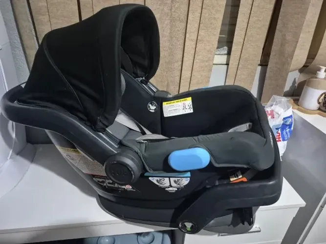 bebê conforto uppababy mesa preto