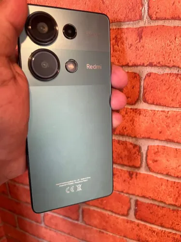 Vendo note 13 pro 256gb tem que buscar aqui