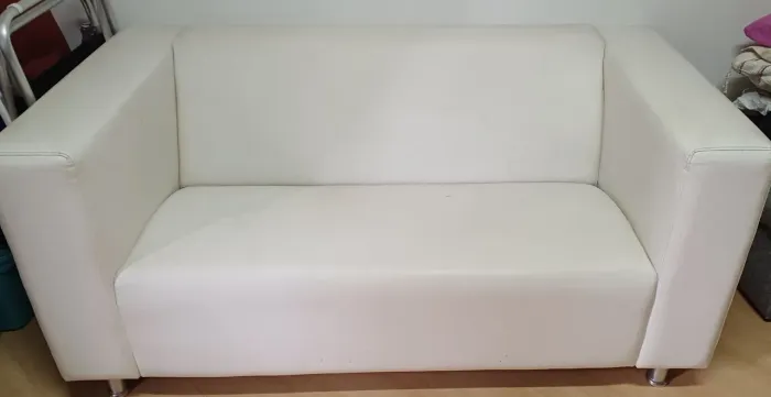 Sofá corino