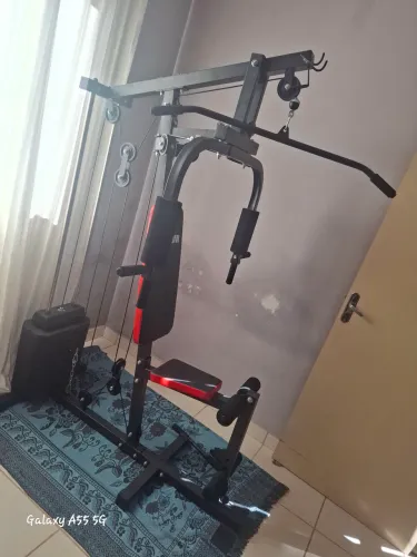 Maquina de musculação 