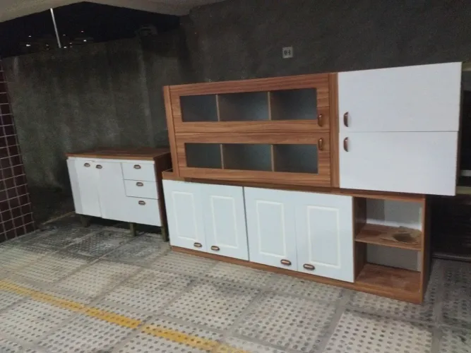 Armário de cozinha muito novo